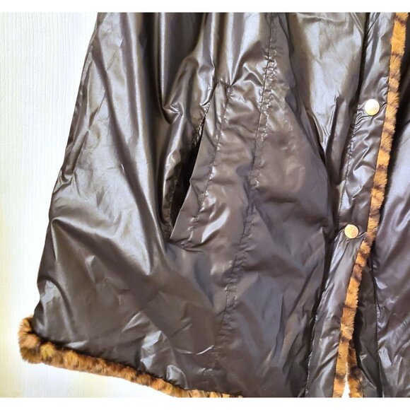 REVERSIBLE WOMENS VEST COAT JACKET FAUX FUR NWOT - Picture 8 of 8